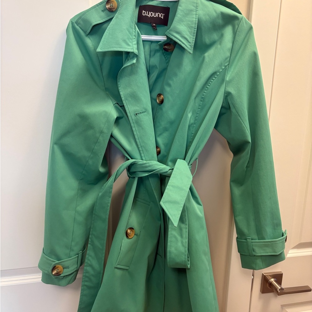 Dunlop Women's Mint Green Trench Coat